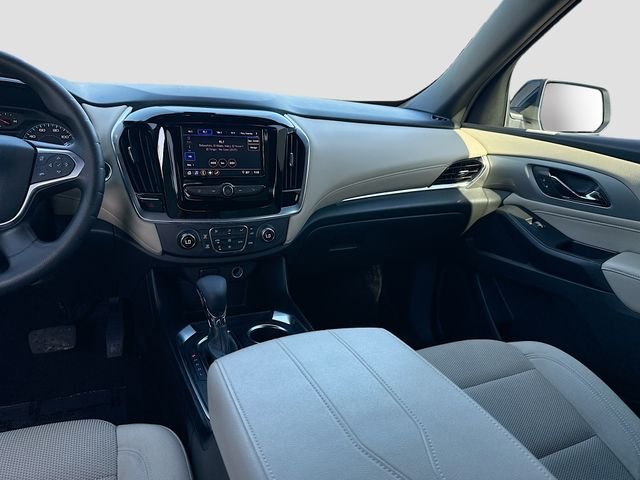 Used 2022 White Chevrolet LS image 22