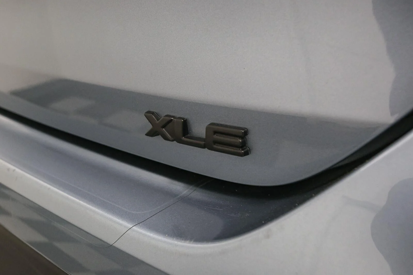 Used 2023 Moon Dust Toyota XLE image 12