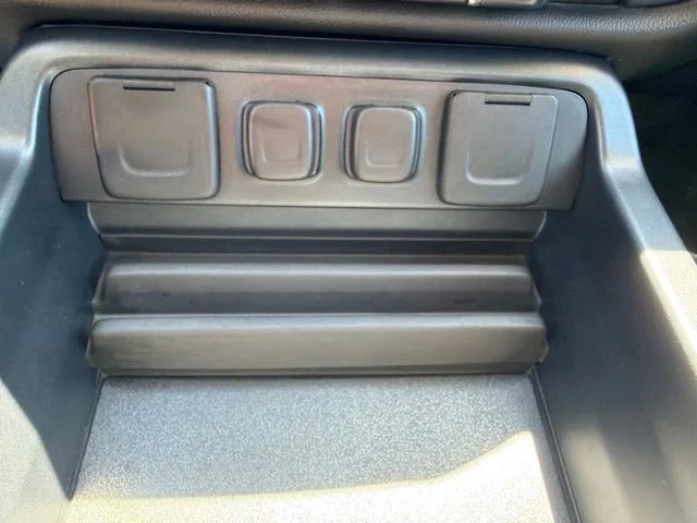 Used 2016 SUMMIT WHITE Chevrolet LT image 19