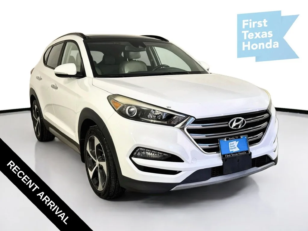 Used 2017 Winter White Hyundai Limited image 1