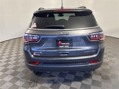 Certified Used 2024  Jeep Limited image 5