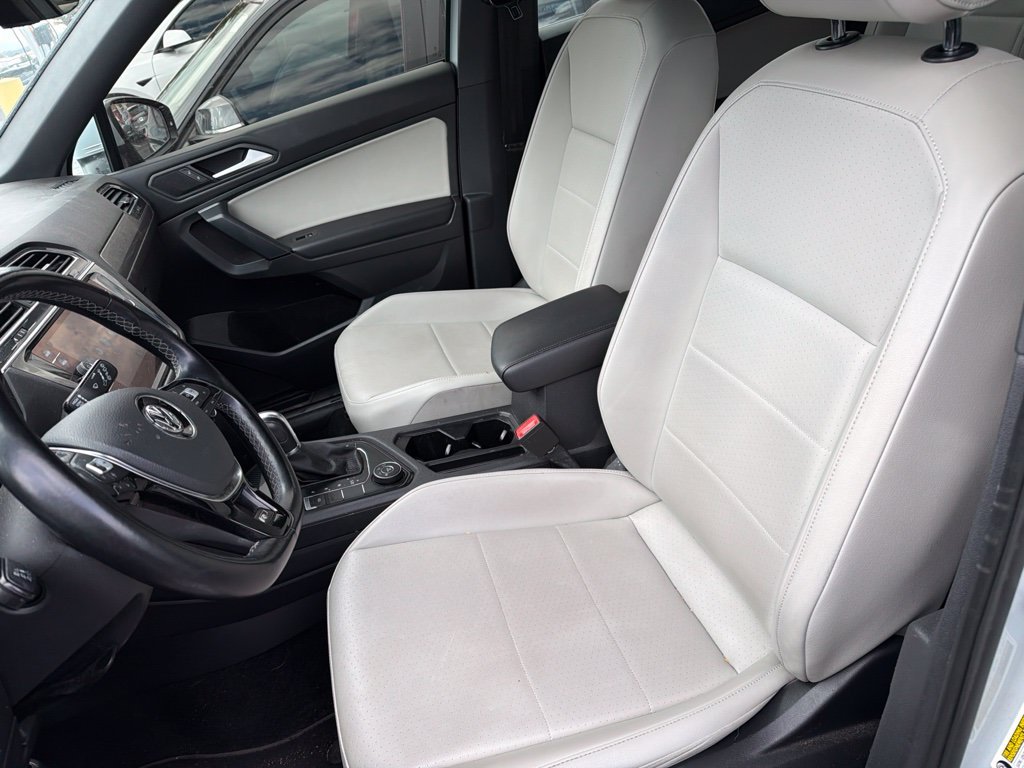 Used 2019 Green Volkswagen 2.0T SEL R-Line image 12