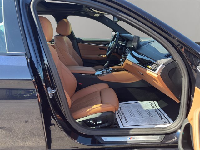 Used 2023 Carbon Black Metallic BMW 530i xDrive image 18