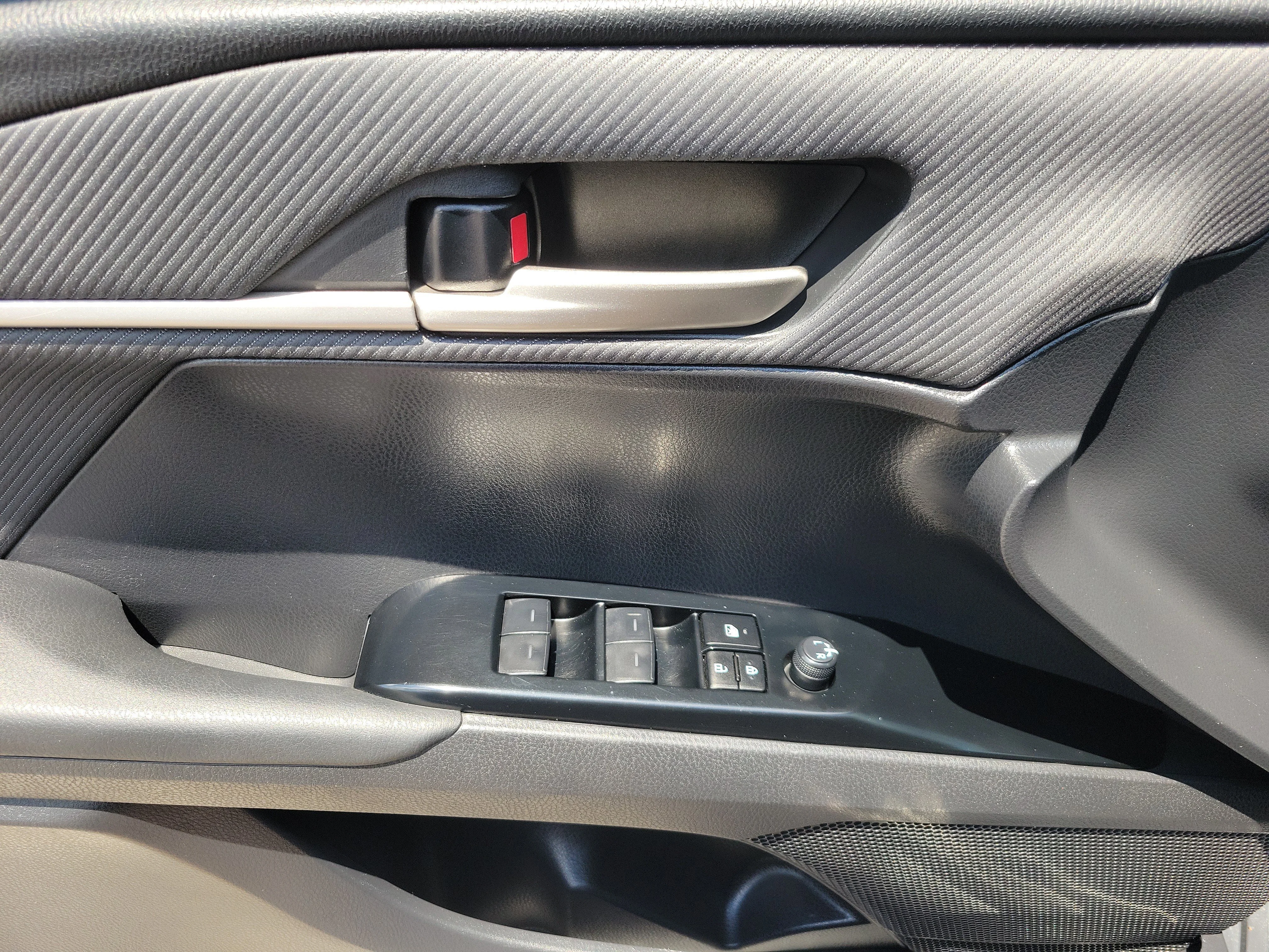 Used 2025 Underground Toyota SE image 7