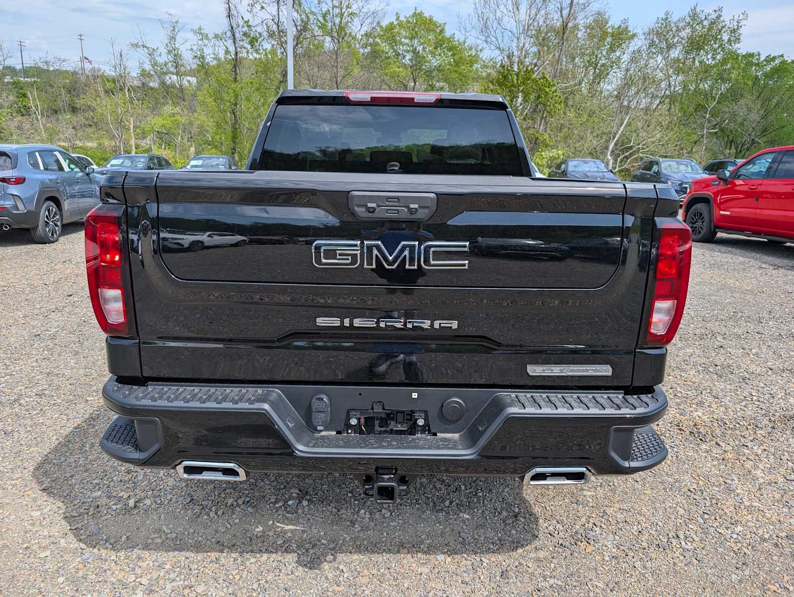 New 2026 Onyx Black GMC Elevation image 9