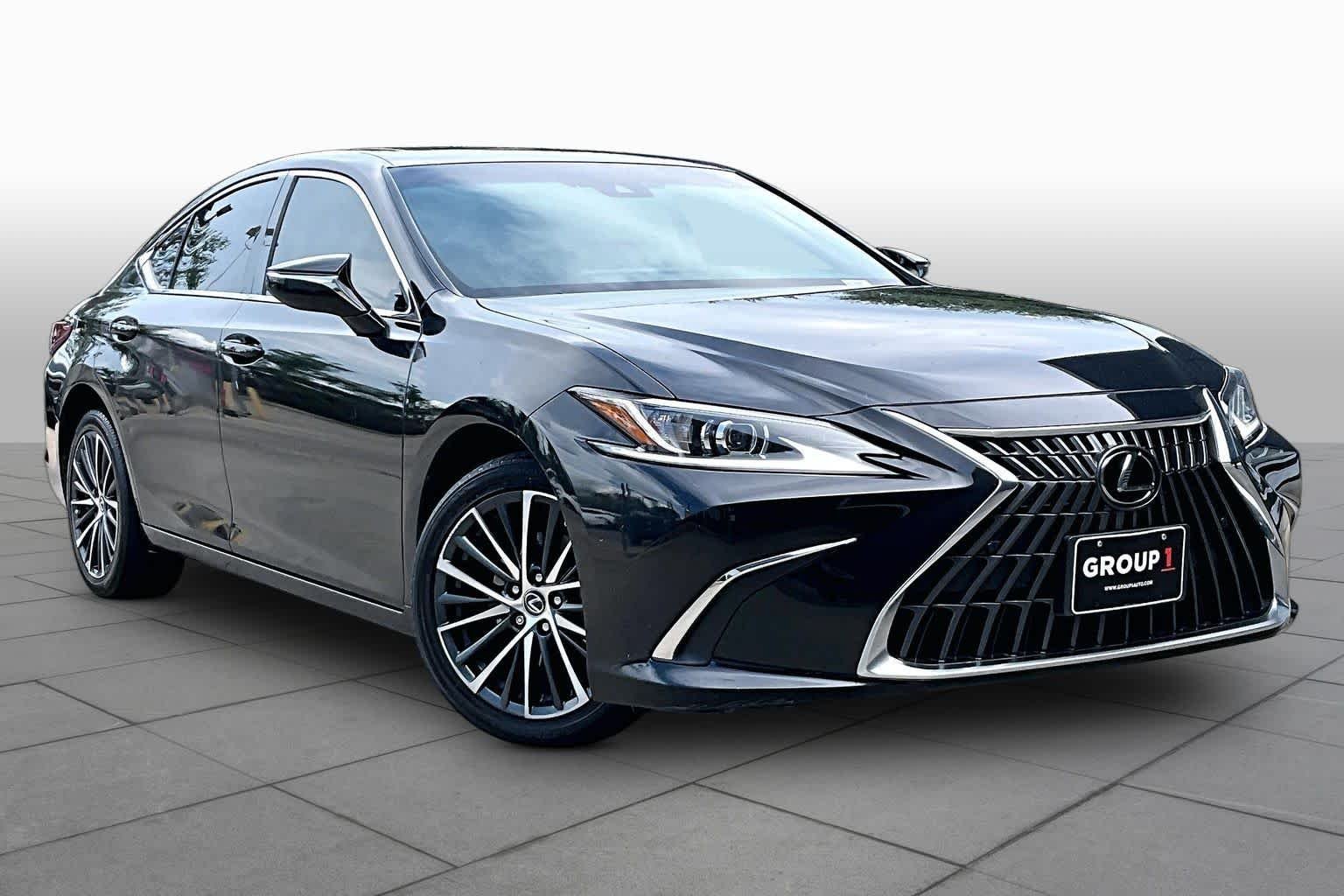 Pre-Owned 2023 Lexus ES 300h