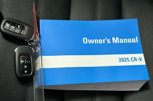Used 2025 Canyon River Blue Metallic Honda EX-L image 13