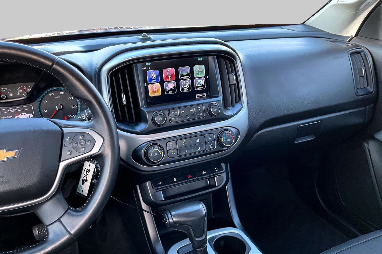 Used 2018 Kinetic Blue Chevrolet 2WD LT image 9