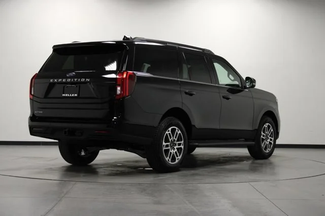 New 2026 Agate Black Metallic Ford Active image 28