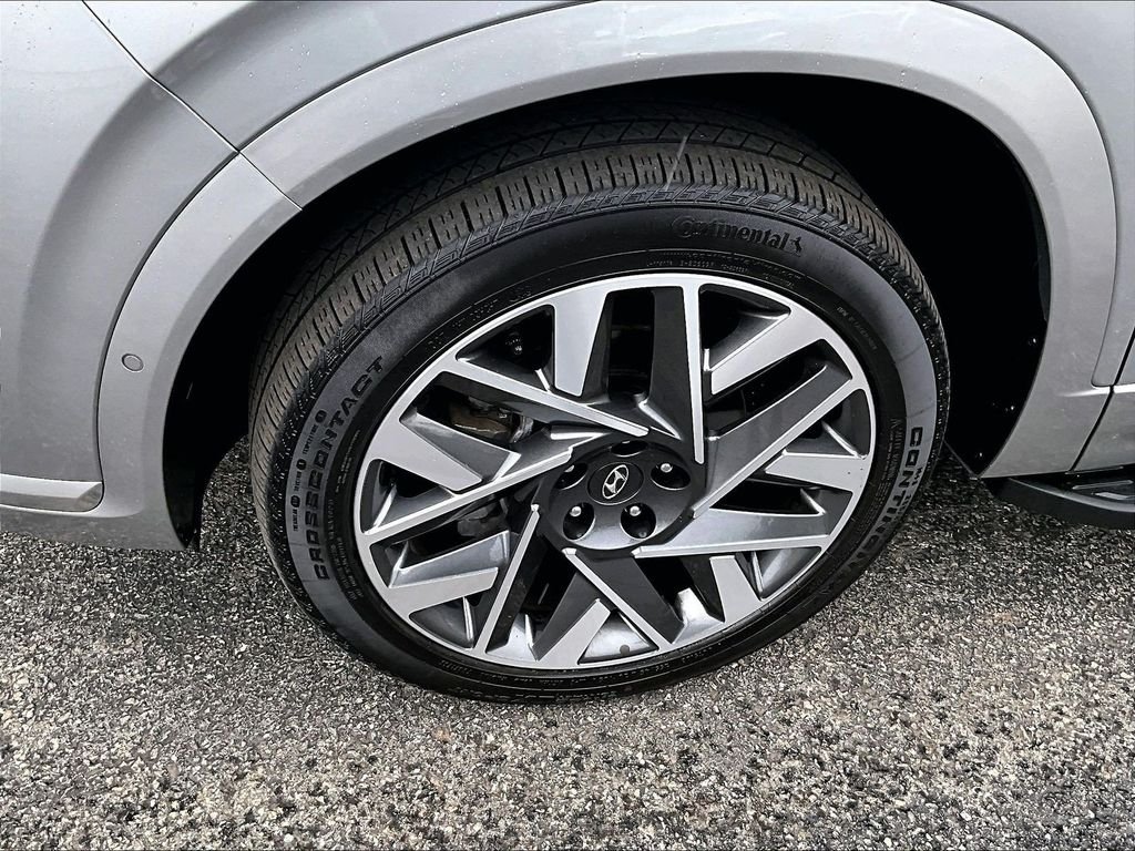 Used 2023 Silver Hyundai Calligraphy image 7