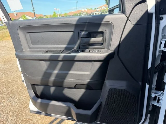 2026 RAM 3500 Chassis Tradesman - Photo 21