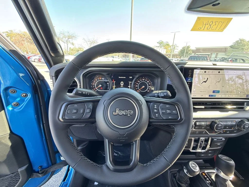 New 2026 Hydro Blue Pearl-Coat Exterior Paint Jeep Sahara image 13