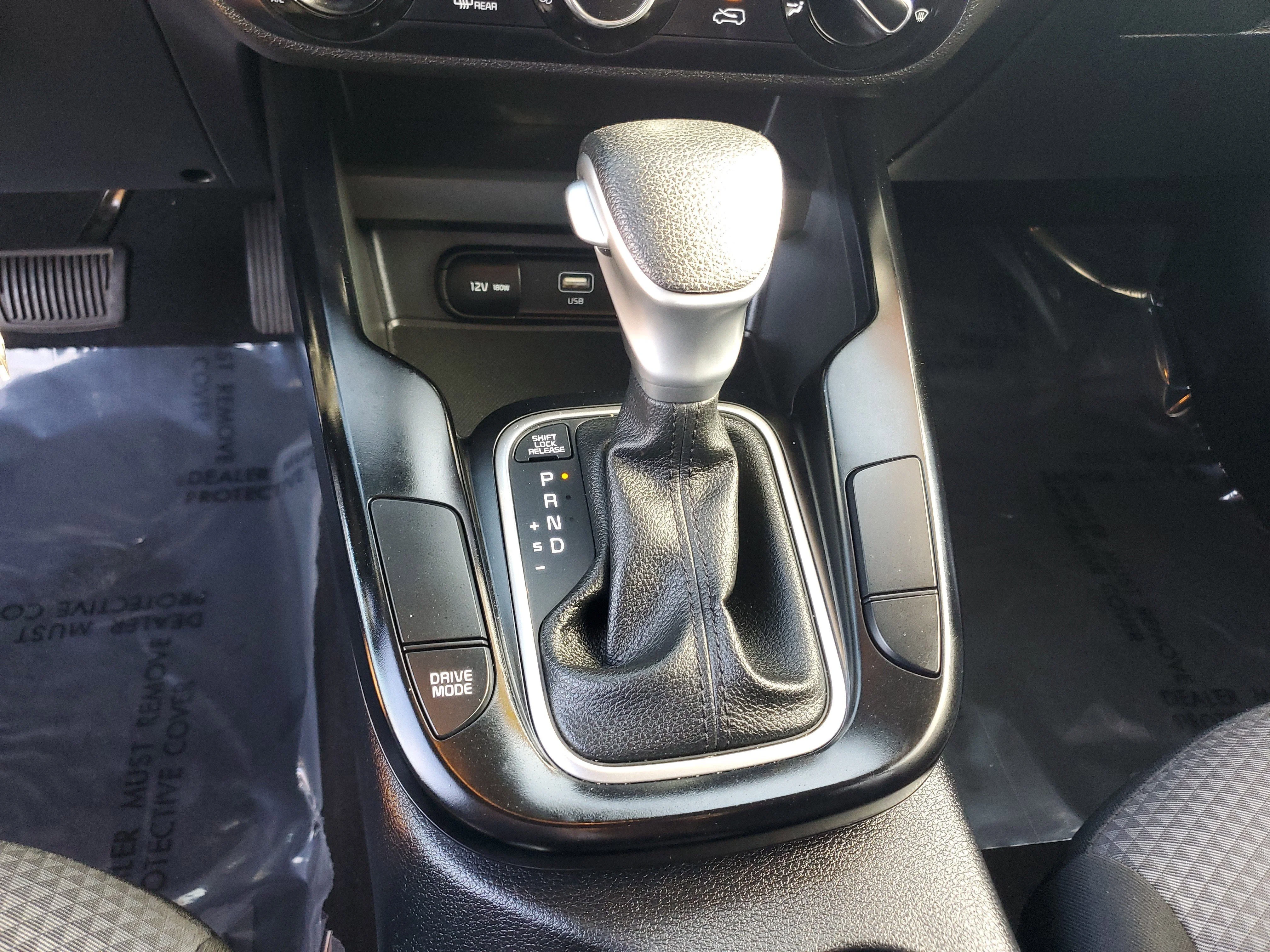 Certified Used 2024 Gray Kia LX image 18