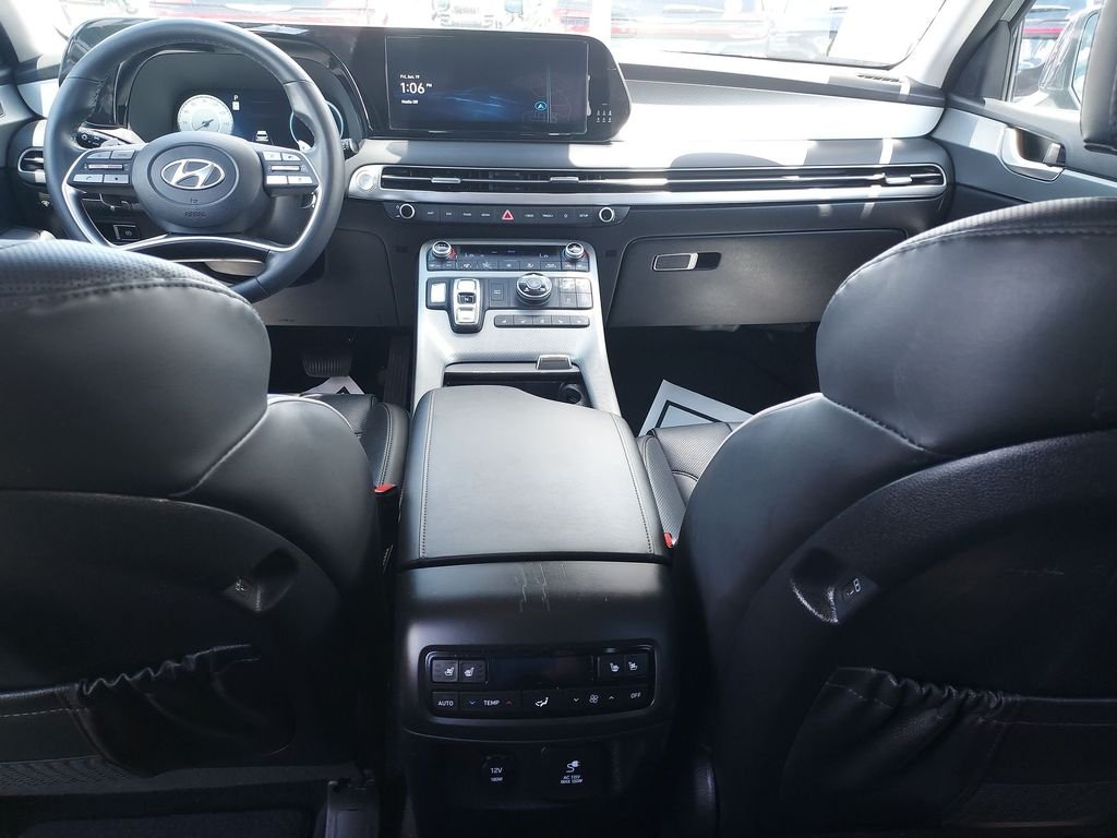 Used 2023 Gray Hyundai SEL image 10