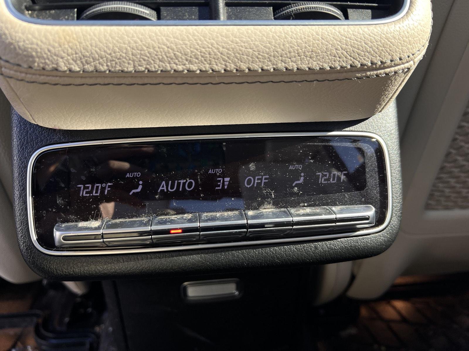 Used 2024  Mercedes-Benz  image 20