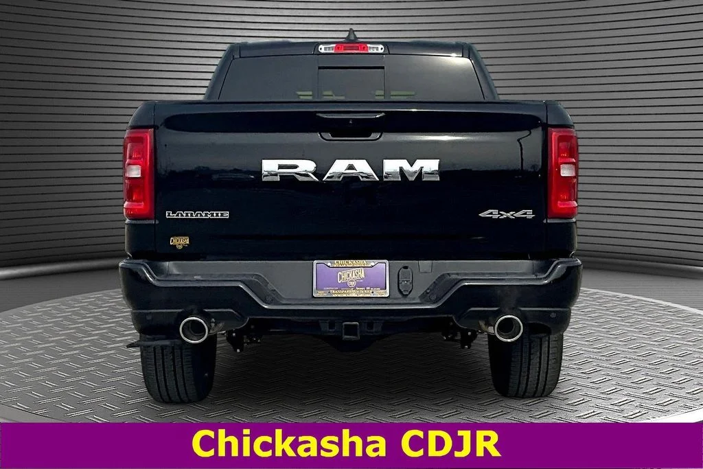 New 2026 Diamond Black Crystal Pearl-Coat Exterior Paint RAM Laramie image 4