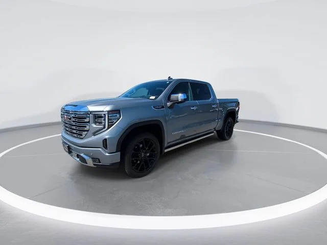 Used 2023 Silver GMC Denali image 4