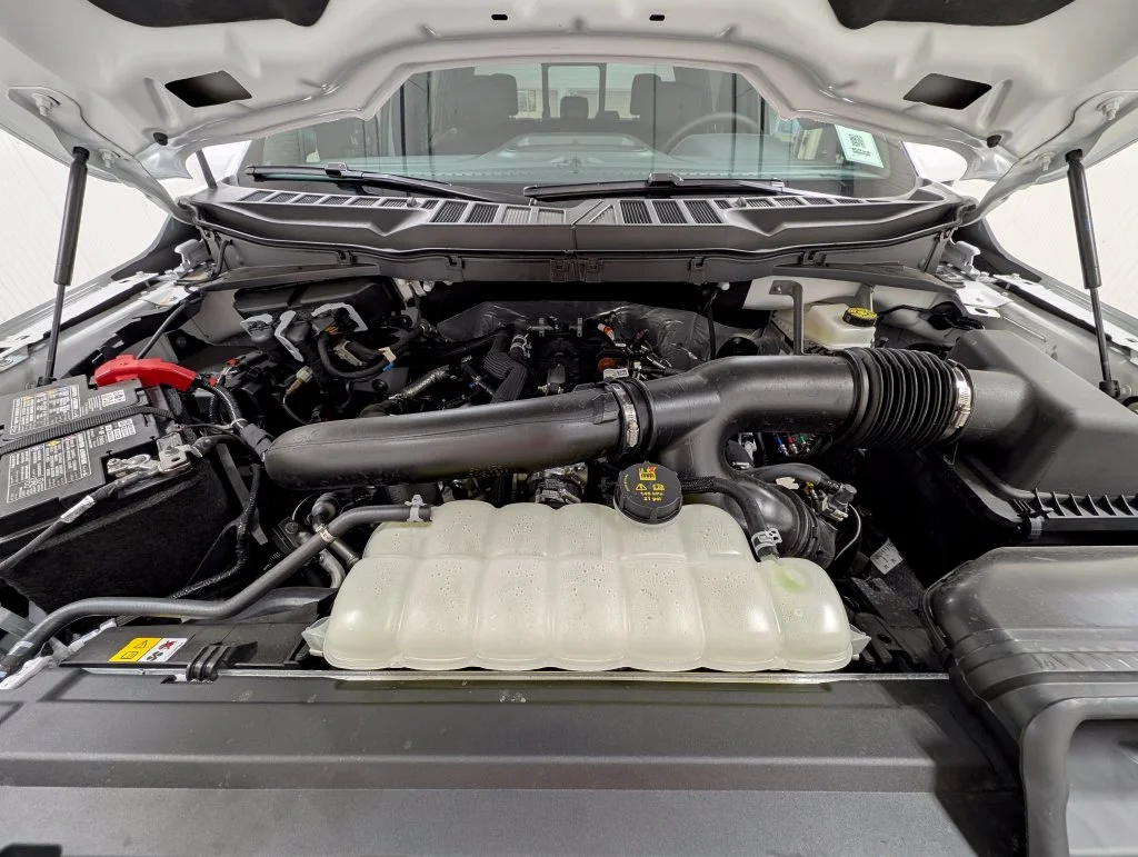 New 2026 Oxford White Ford Lariat® image 35