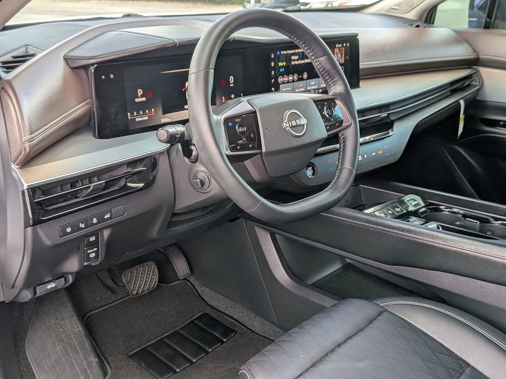 Certified Used 2025 White Nissan Platinum image 35