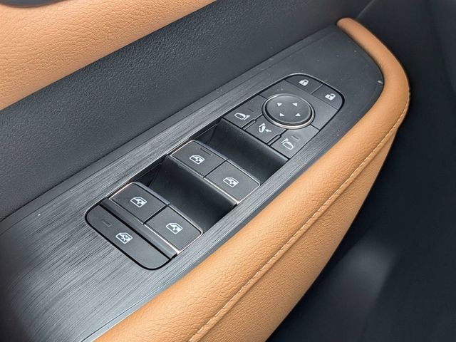 New 2026 Everest White TriCoat Nissan Platinum Reserve image 29