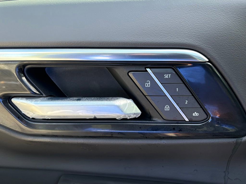 2026 Chevrolet Suburban High Country - Photo 30