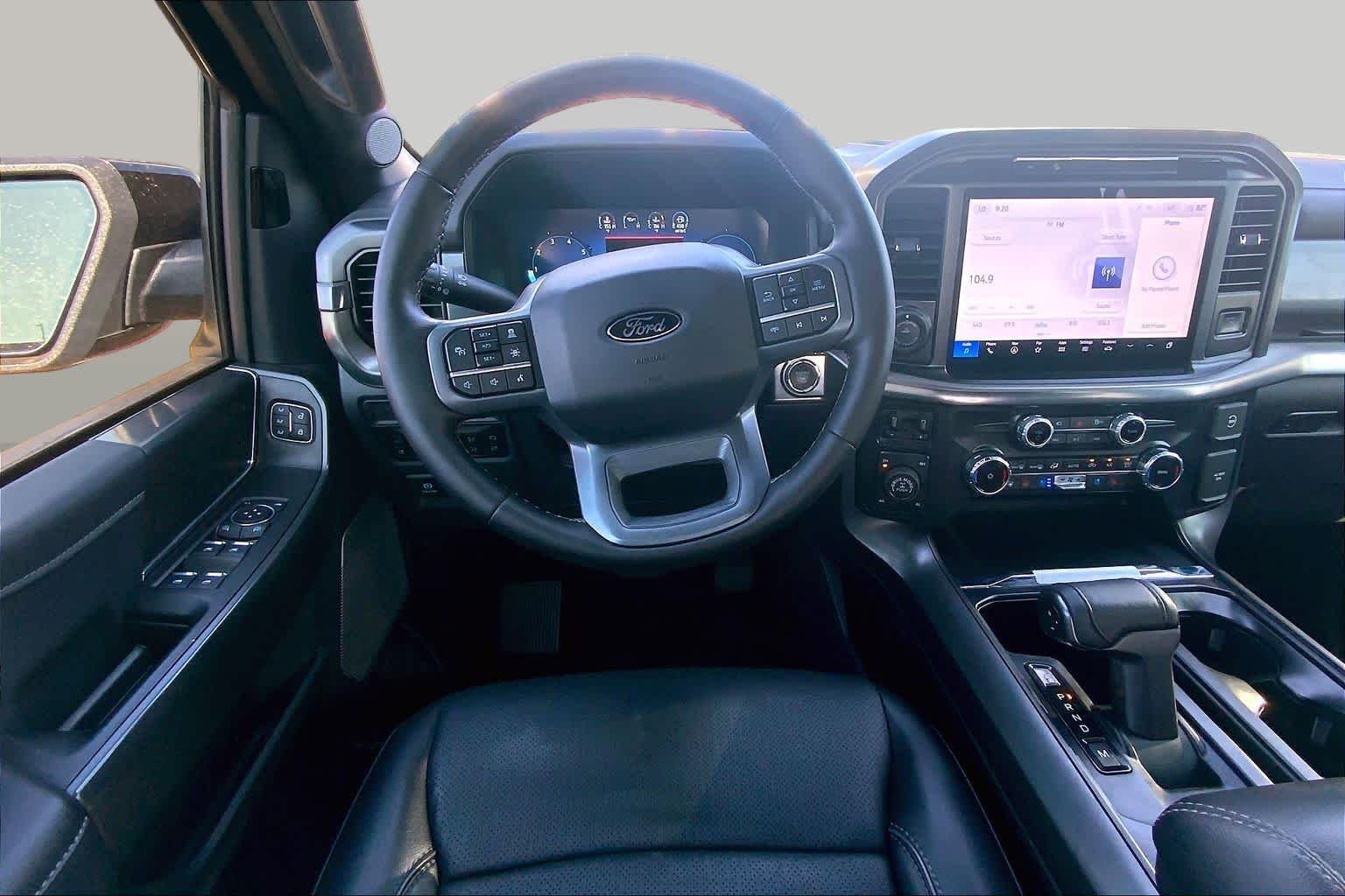 Used 2025 Agate Black Metallic Ford LARIAT image 6