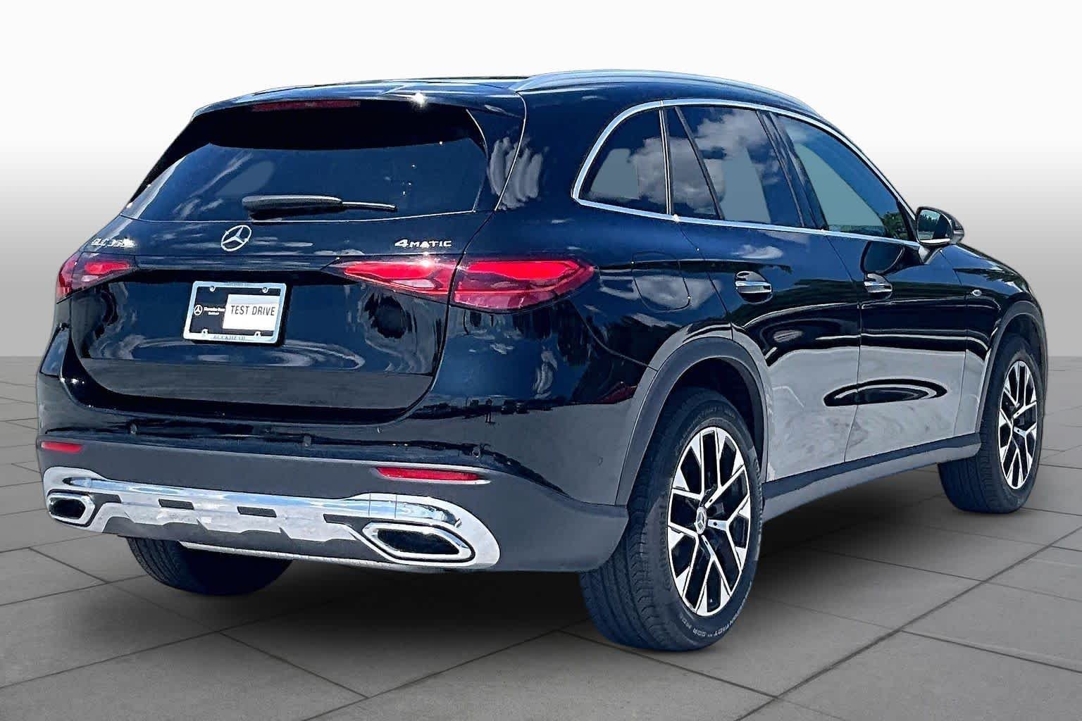 Used 2025 Black Mercedes-Benz GLC 350e image 13