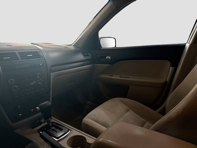 Used 2009  Ford S image 20