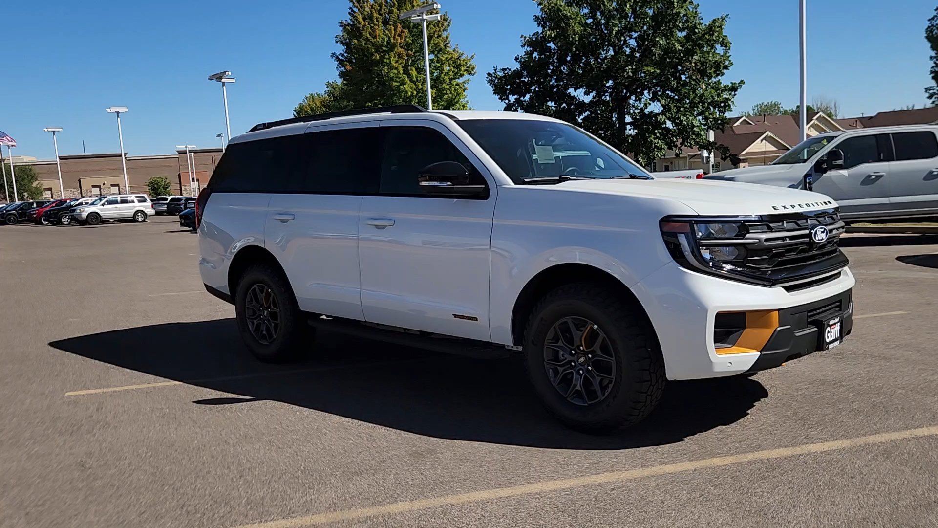 New 2027 Star White Metallic Tri-Coat Ford Tremor image 7