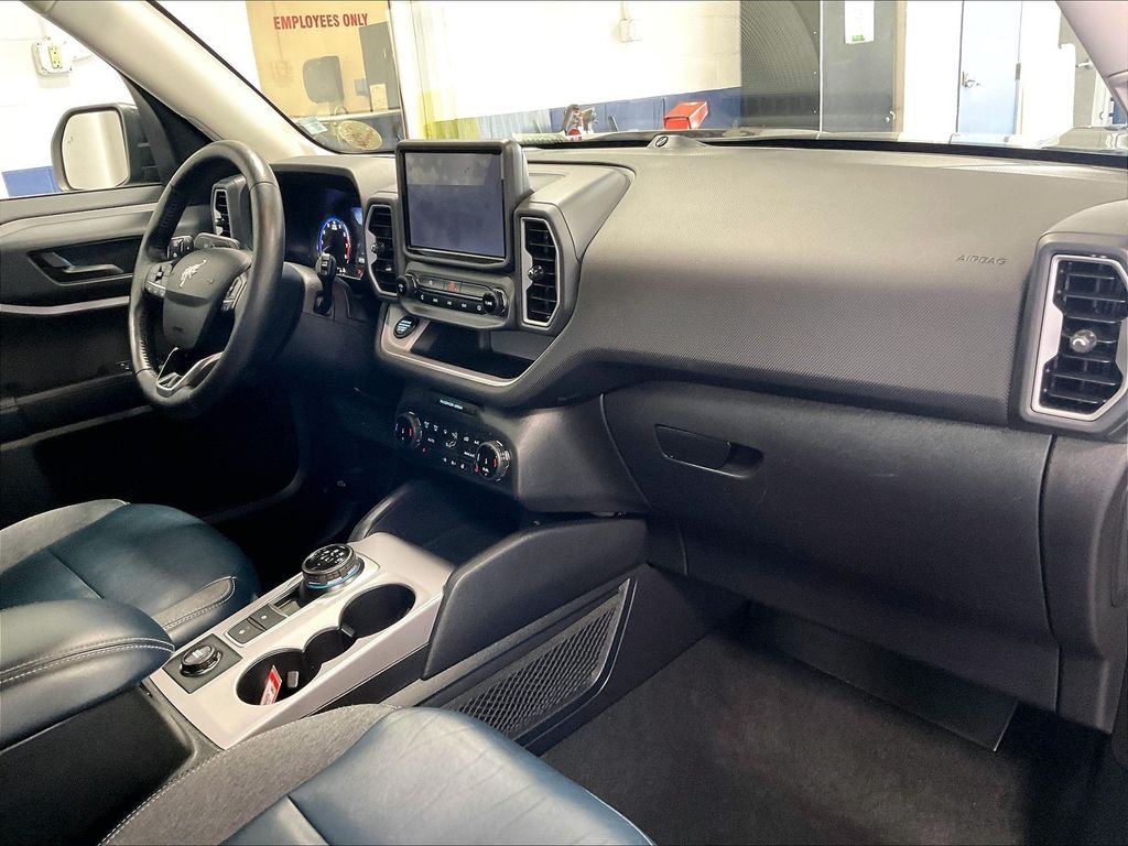 Used 2023 Black Ford Outer Banks image 14