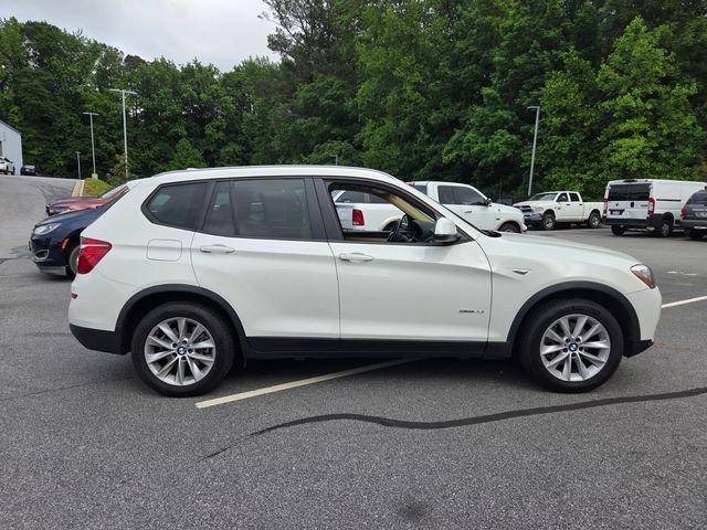 Used 2017 White BMW sDrive28i image 10