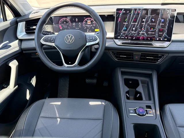 New 2026 Platinum Gray Metallic Volkswagen 2.0T SE image 29