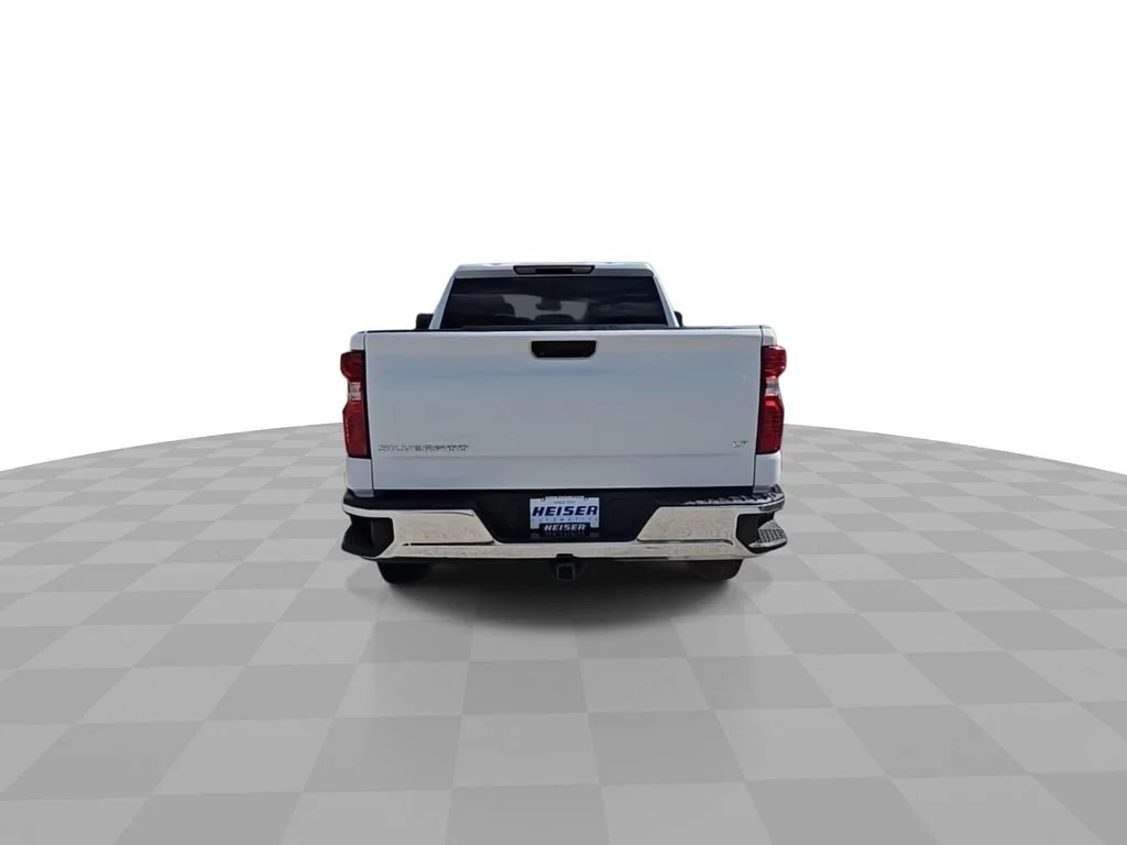 2023 Chevrolet Silverado 1500 LT - Photo 7