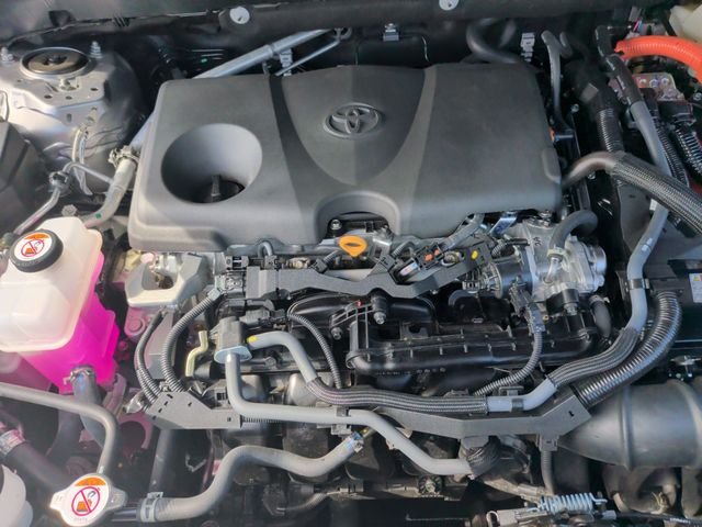 Certified Used 2025 Silver Toyota XLE image 36