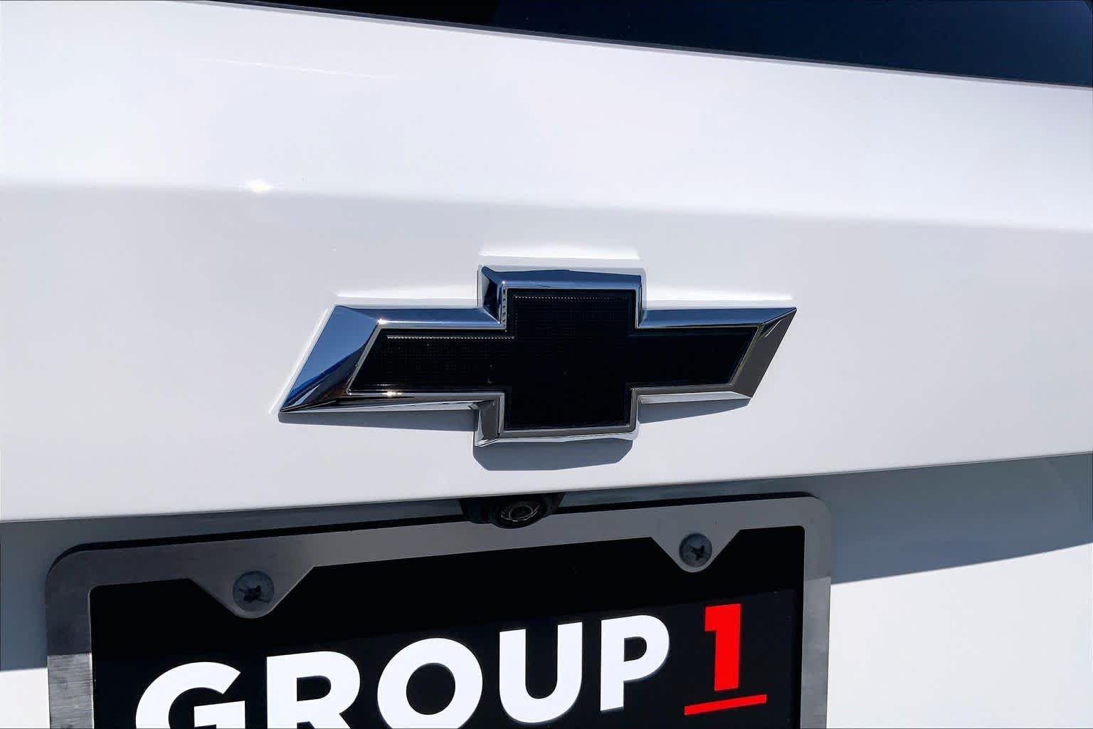 Used 2022 Summit White Chevrolet LT image 31