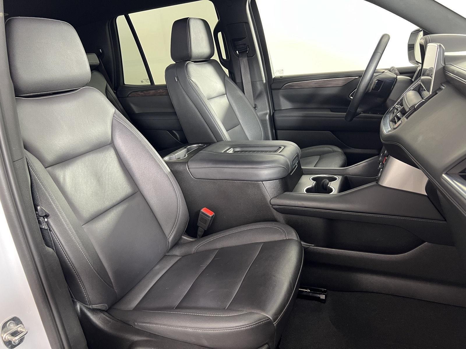 Used 2023 Summit White Chevrolet LT image 27