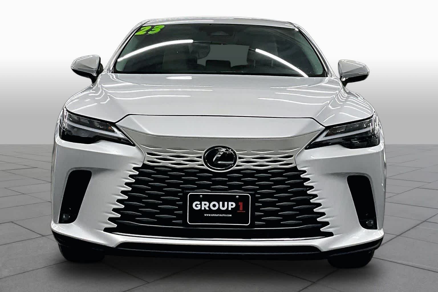 Certified Used 2023 Eminent White Pearl Lexus  image 4