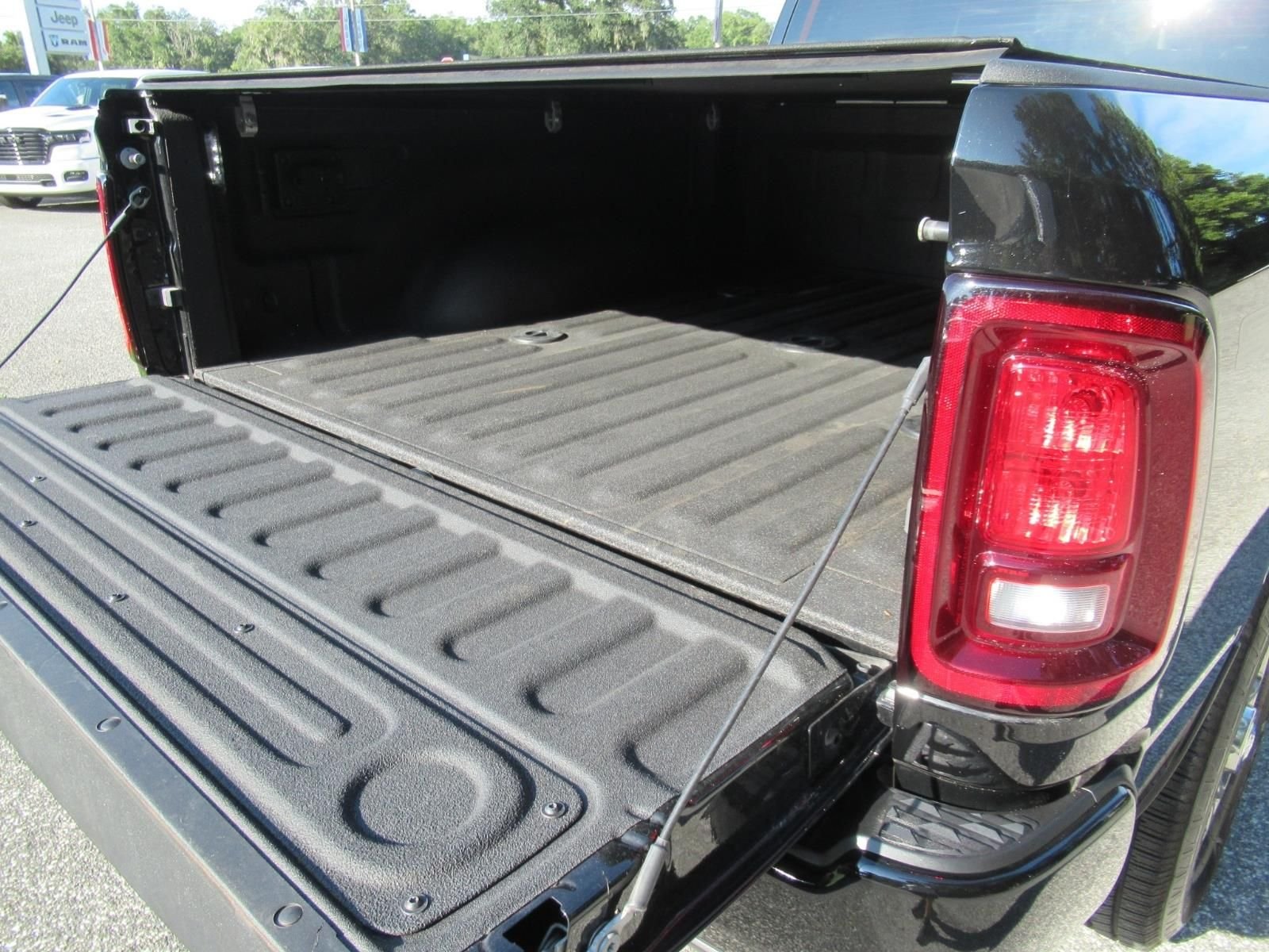 Certified Used 2025 Black Ram Big Horn image 34