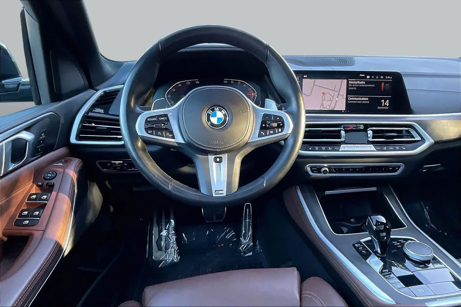 Used 2022 Carbon Black Metallic BMW xDrive40i image 5