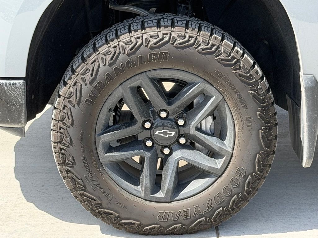 Certified Used 2024 Gray Chevrolet Custom Trail Boss image 13