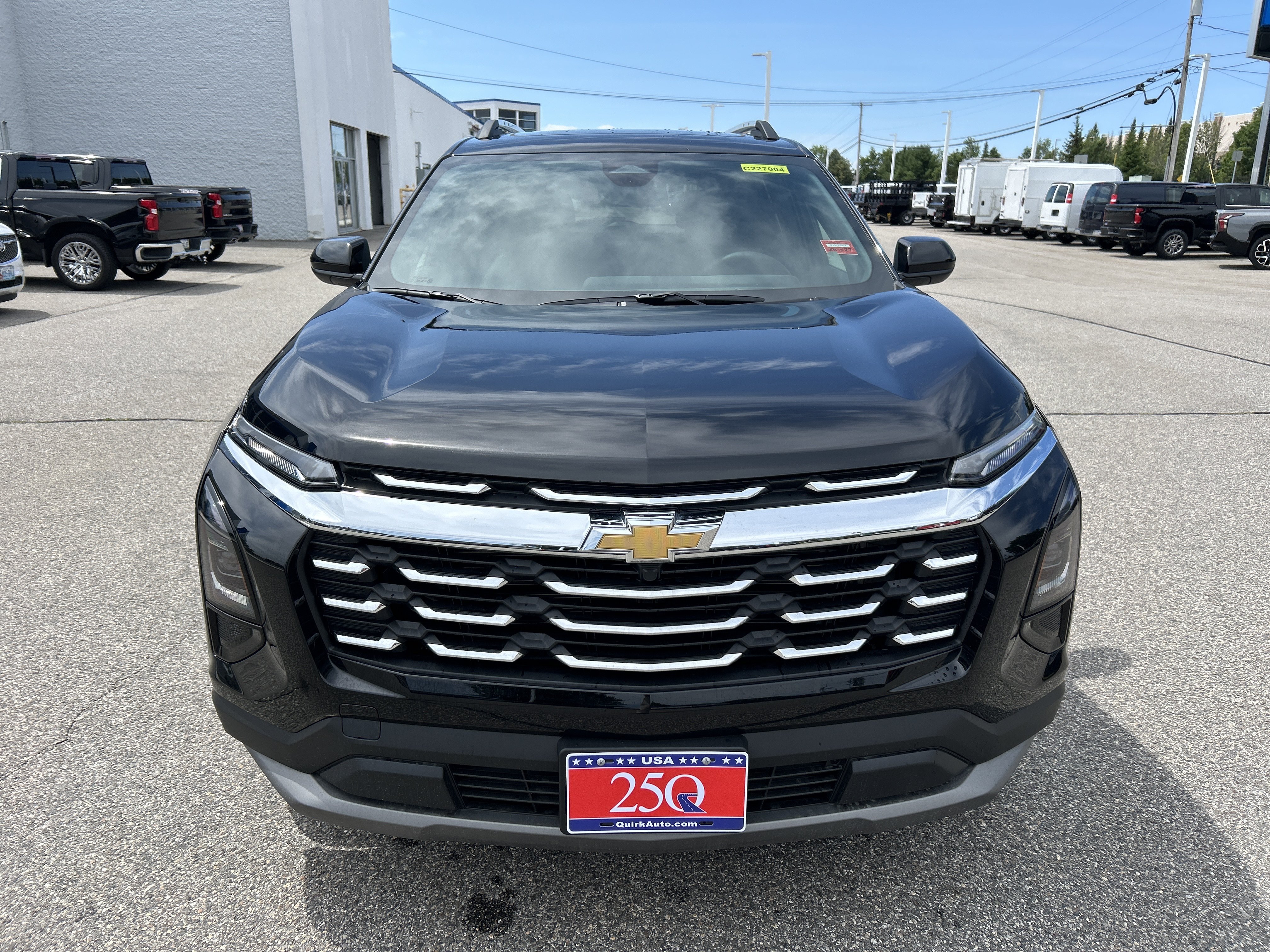 New 2027 Mosaic Black Metallic Chevrolet LT image 3