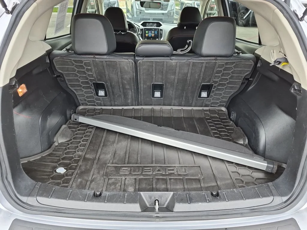 Used 2023 Silver Subaru Limited image 40
