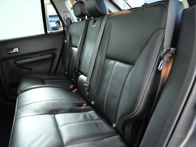 Used 2009 Gray Ford Limited image 15