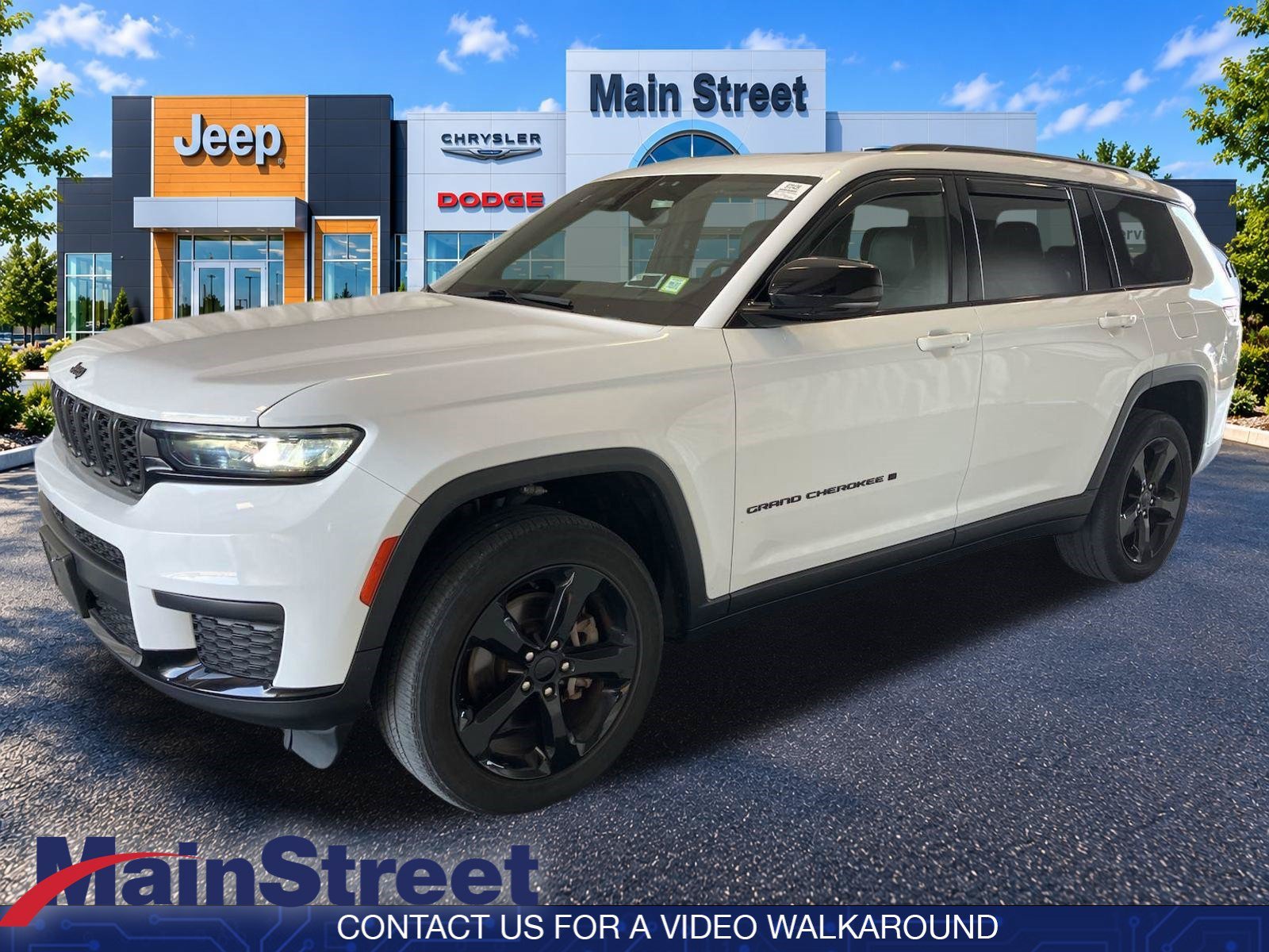 Used 2023 Bright White Clearcoat Jeep Altitude image 2