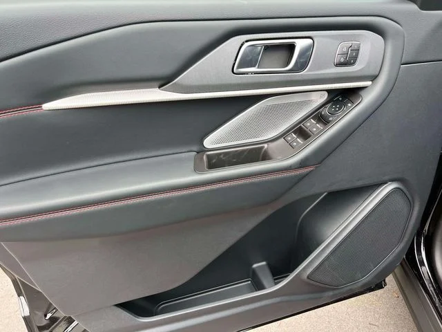 New 2026 Agate Black Metallic Ford ST image 20