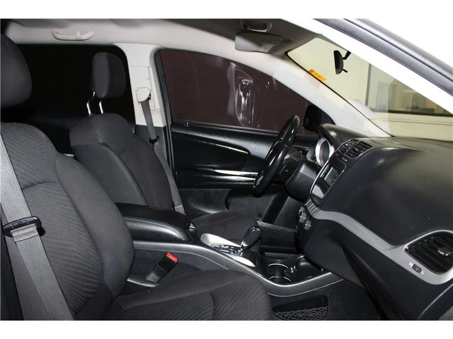 Used 2018 Vice White Dodge SE image 22