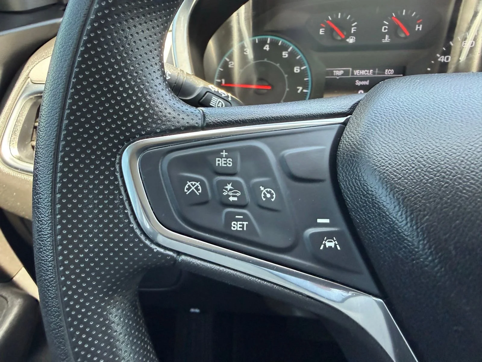 2021 Chevrolet Equinox LS - Photo 18
