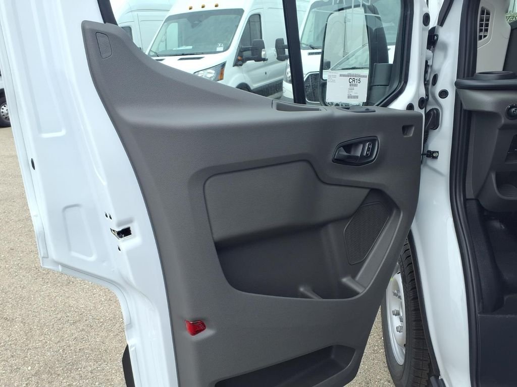 New 2026 Oxford White Ford Cargo Van image 10
