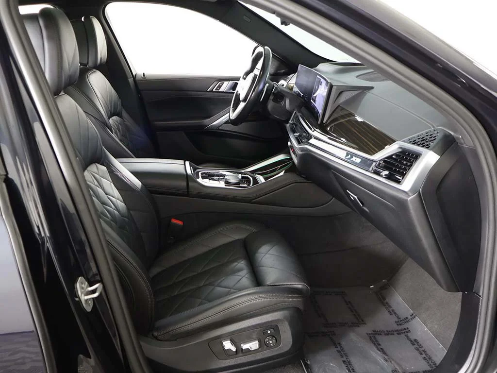 Used 2024 Carbon Black Metallic BMW xDrive40i image 37