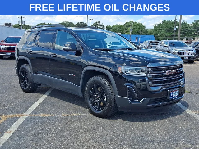 2023 GMC Acadia AT4
